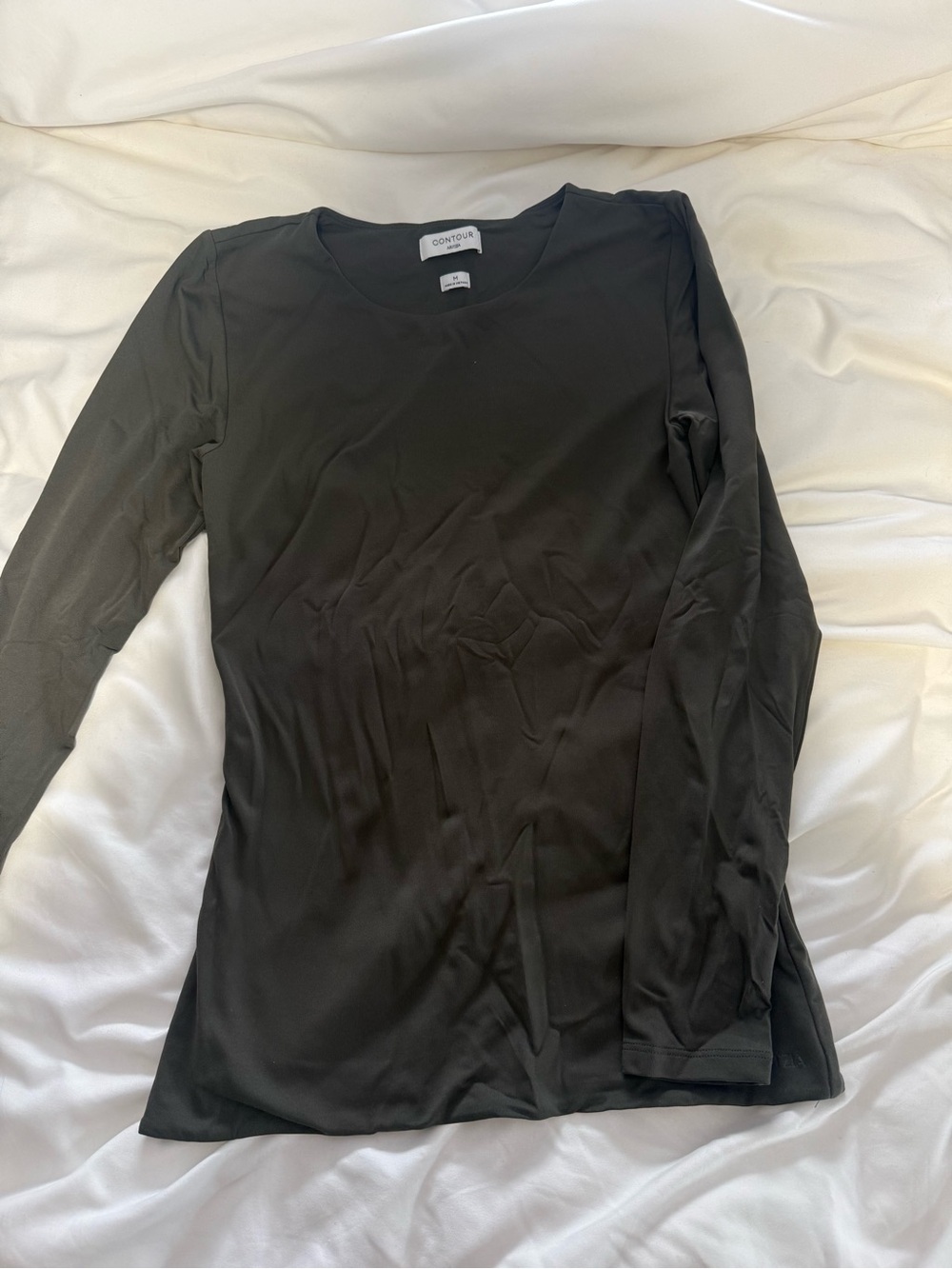 Aritzia Contour Army green long sleeve